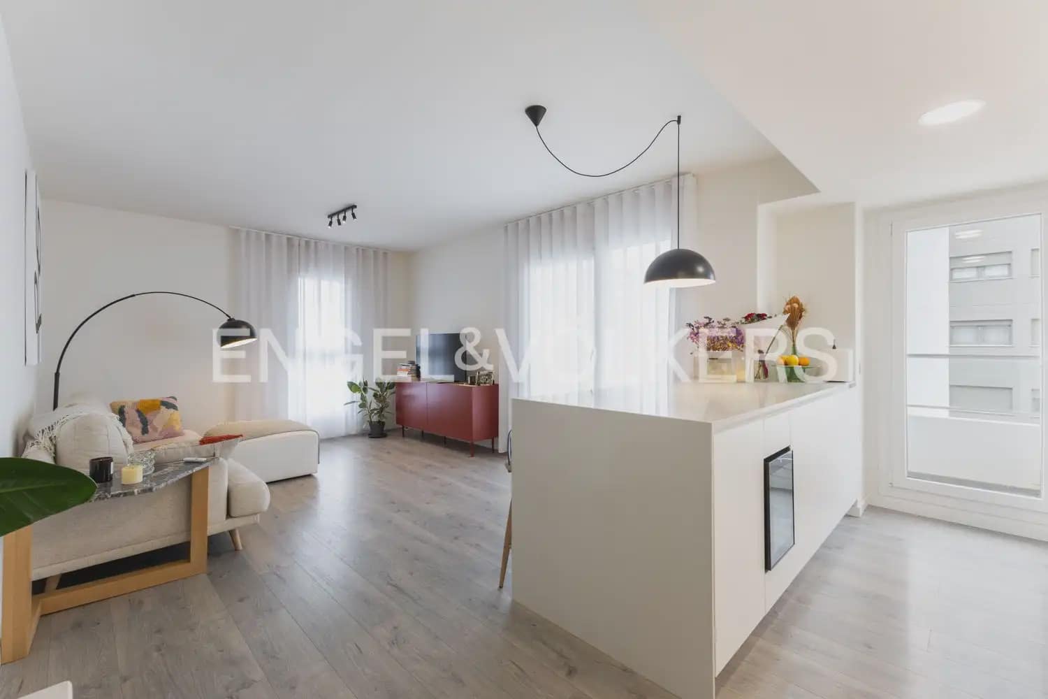2 sovrum Lägenhet till salu i Valencia stad med pool garage - 475 000 € (Ref: 9897488)