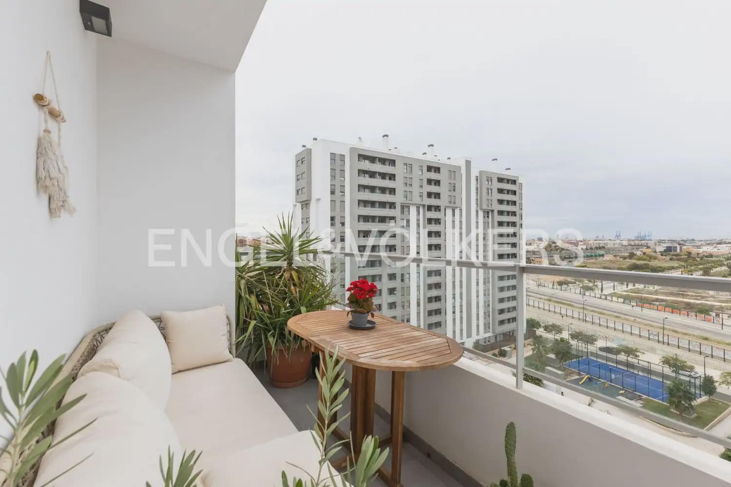 2 sovrum Lägenhet till salu i Valencia stad med pool garage - 475 000 € (Ref: 9897488)