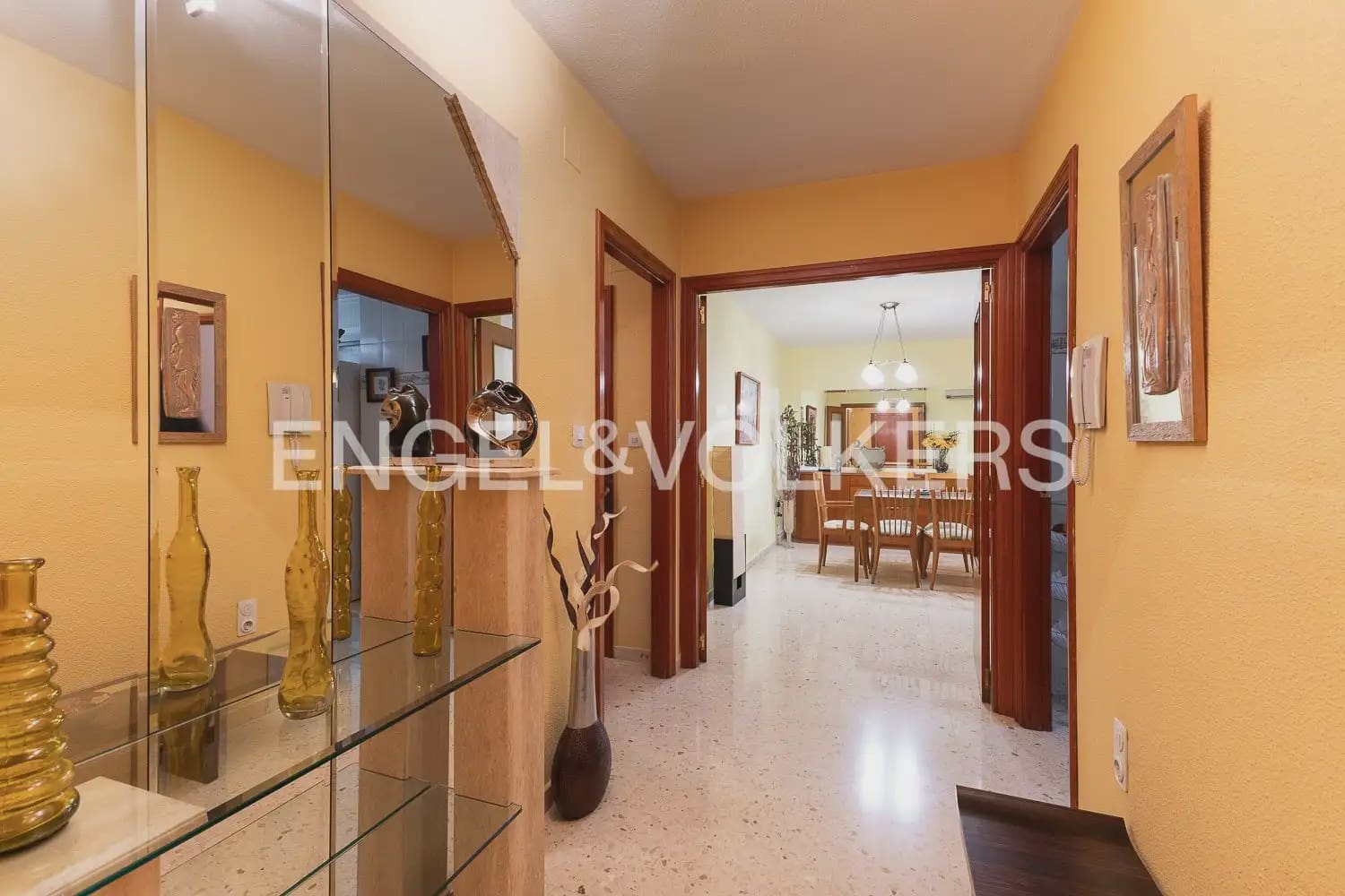 3 Zimmer Wohnung zu verkaufen in Valencia Stadt mit Garage - 565.000 € (Ref: 9897489)