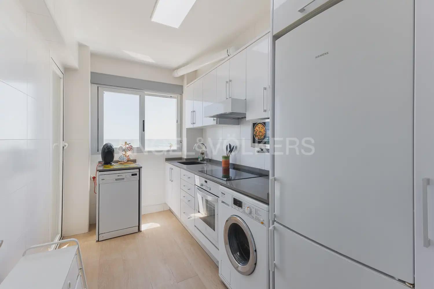 3 bedroom Flat for rent in Canet d'En Berenguer with garage - € 1,500 (Ref: 9897490)