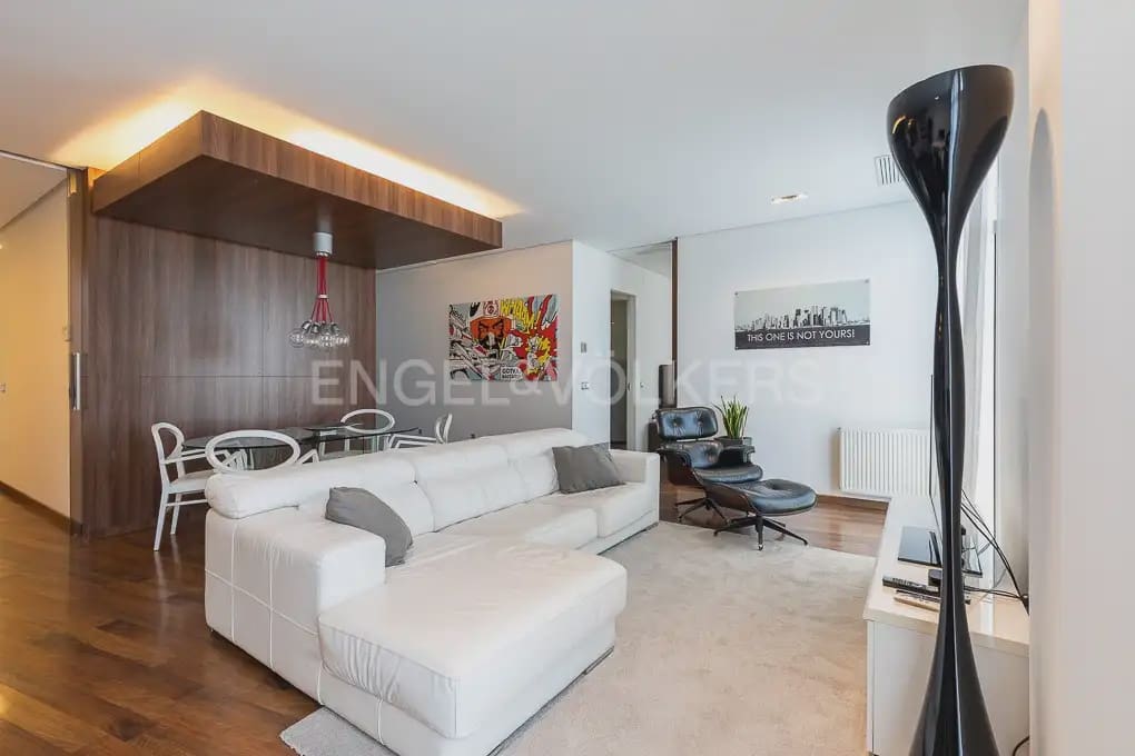2 quarto Apartamento para arrendar em Valencia cidade - 2 400 € (Ref: 9897492)