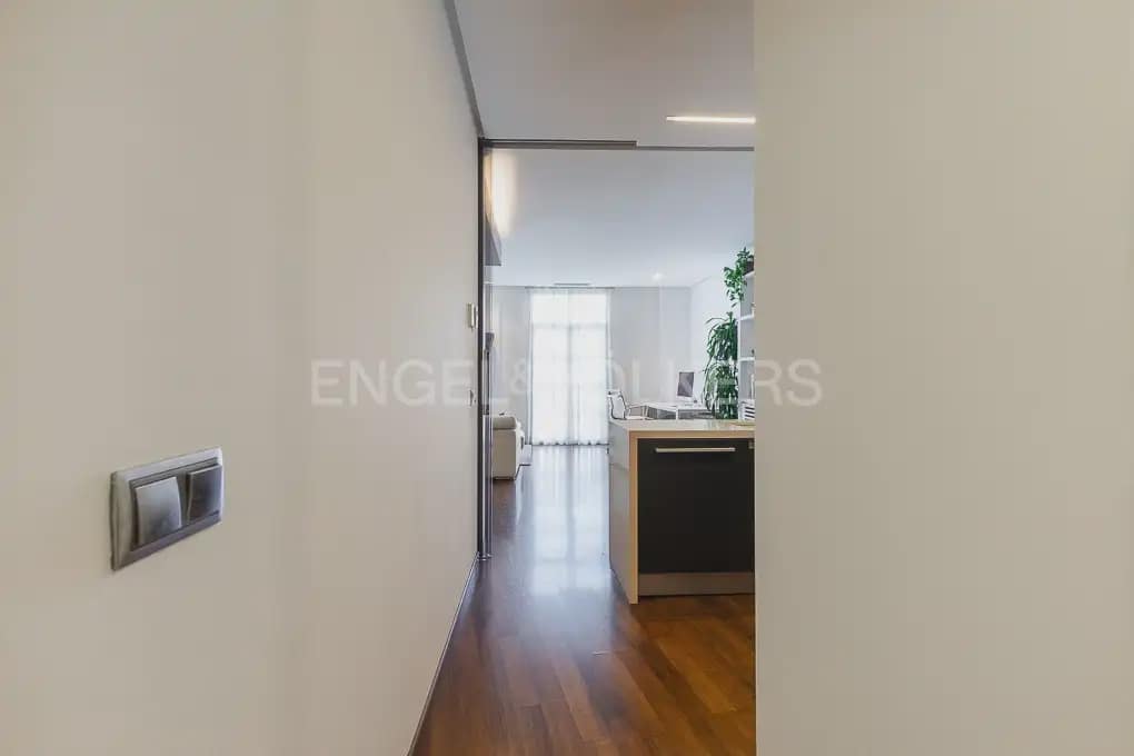 2 quarto Apartamento para arrendar em Valencia cidade - 2 400 € (Ref: 9897492)