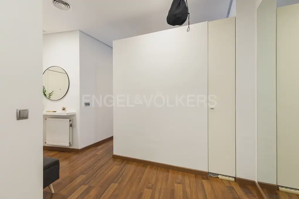 2 quarto Apartamento para arrendar em Valencia cidade - 2 400 € (Ref: 9897492)