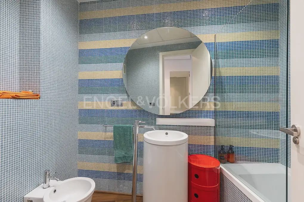 2 quarto Apartamento para arrendar em Valencia cidade - 2 400 € (Ref: 9897492)
