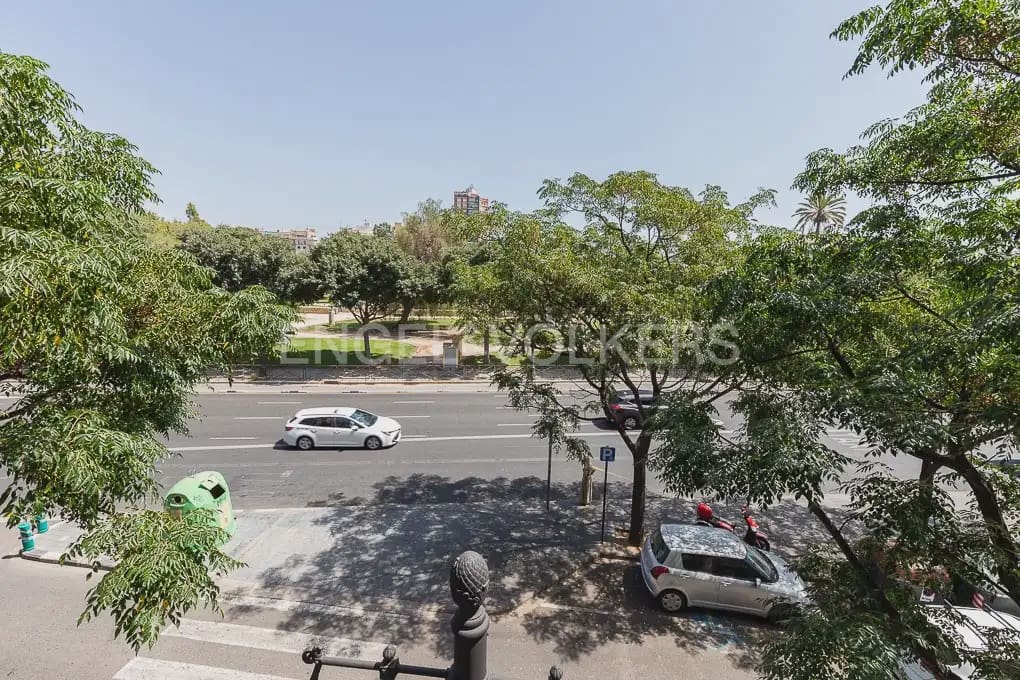 2 quarto Apartamento para arrendar em Valencia cidade - 2 400 € (Ref: 9897492)