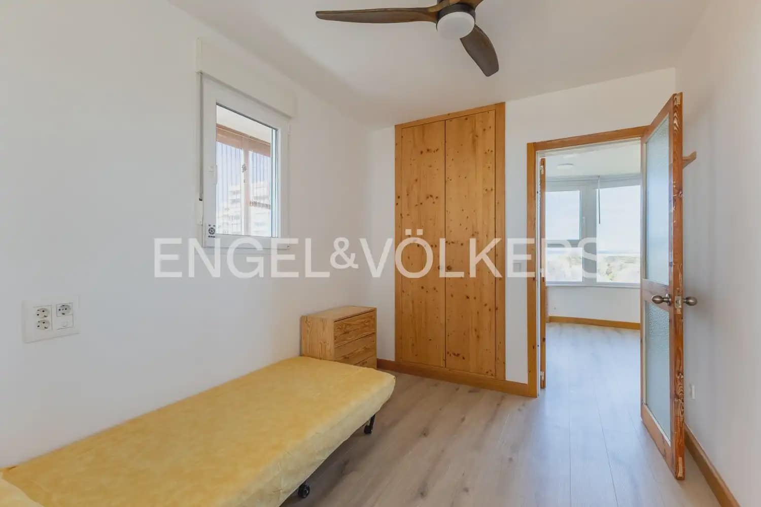 4 sovrum Lägenhet till salu i Valencia stad med pool - 630 000 € (Ref: 9897494)