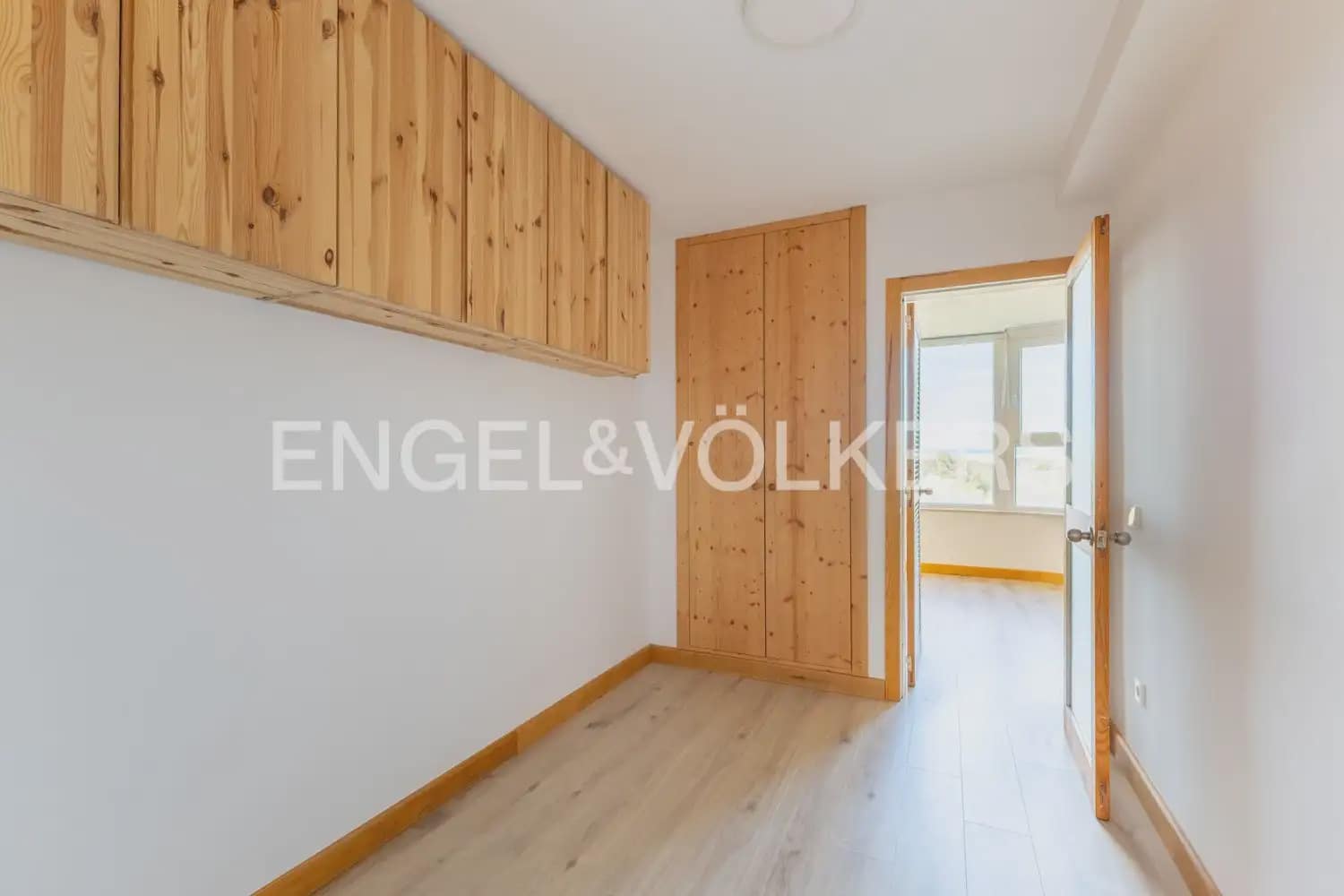 4 sovrum Lägenhet till salu i Valencia stad med pool - 630 000 € (Ref: 9897494)
