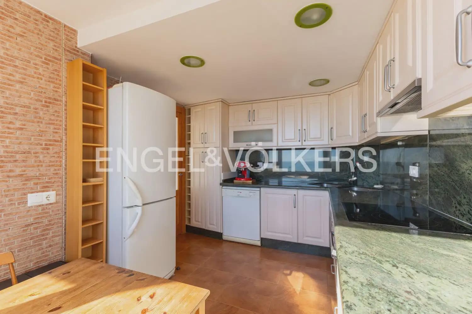 4 sovrum Lägenhet till salu i Valencia stad med pool - 630 000 € (Ref: 9897494)