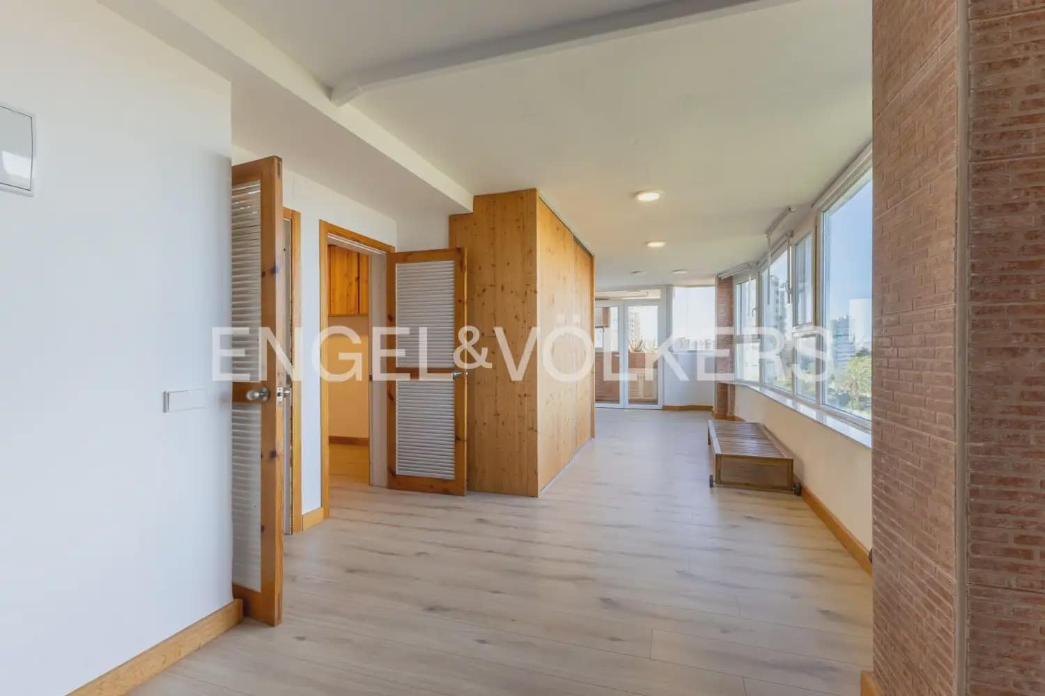 4 sovrum Lägenhet till salu i Valencia stad med pool - 630 000 € (Ref: 9897494)