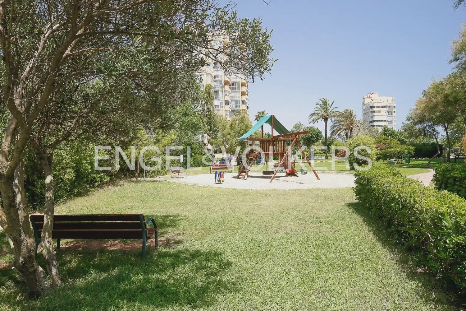 4 sovrum Lägenhet till salu i Valencia stad med pool - 630 000 € (Ref: 9897494)