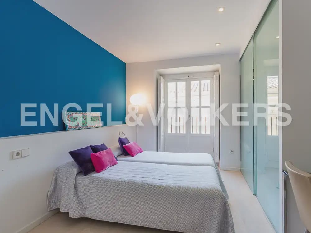 3 slaapkamer Flat te huur in Valencia stad - € 2.500 (Ref: 9897495)