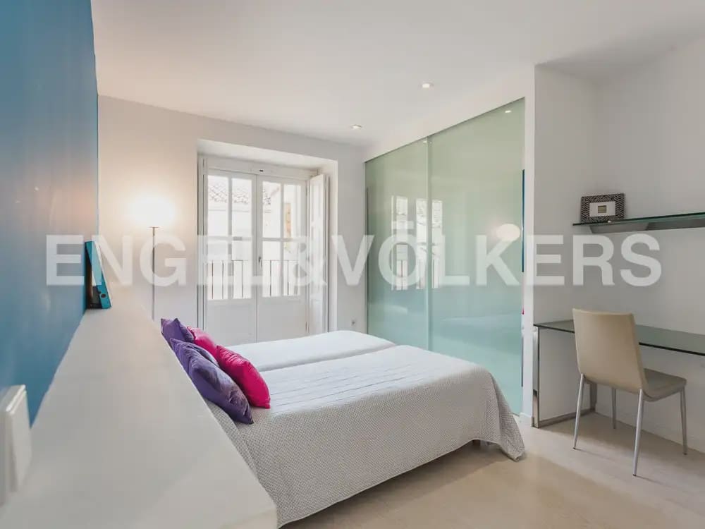 3 slaapkamer Flat te huur in Valencia stad - € 2.500 (Ref: 9897495)