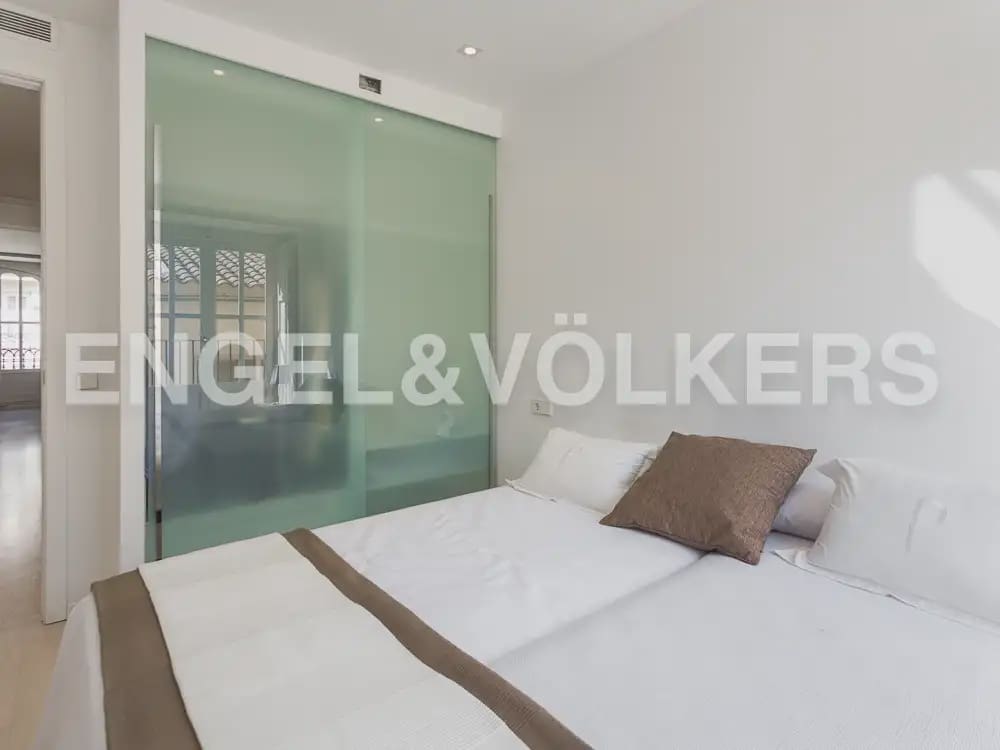 3 slaapkamer Flat te huur in Valencia stad - € 2.500 (Ref: 9897495)