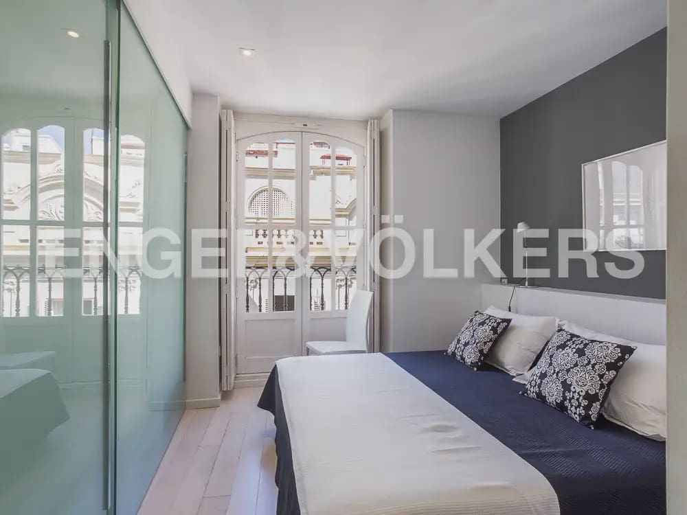 3 slaapkamer Flat te huur in Valencia stad - € 2.500 (Ref: 9897495)