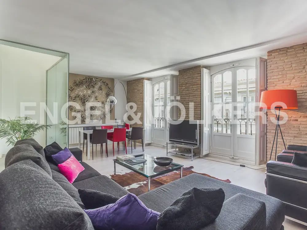 3 slaapkamer Flat te huur in Valencia stad - € 2.500 (Ref: 9897495)