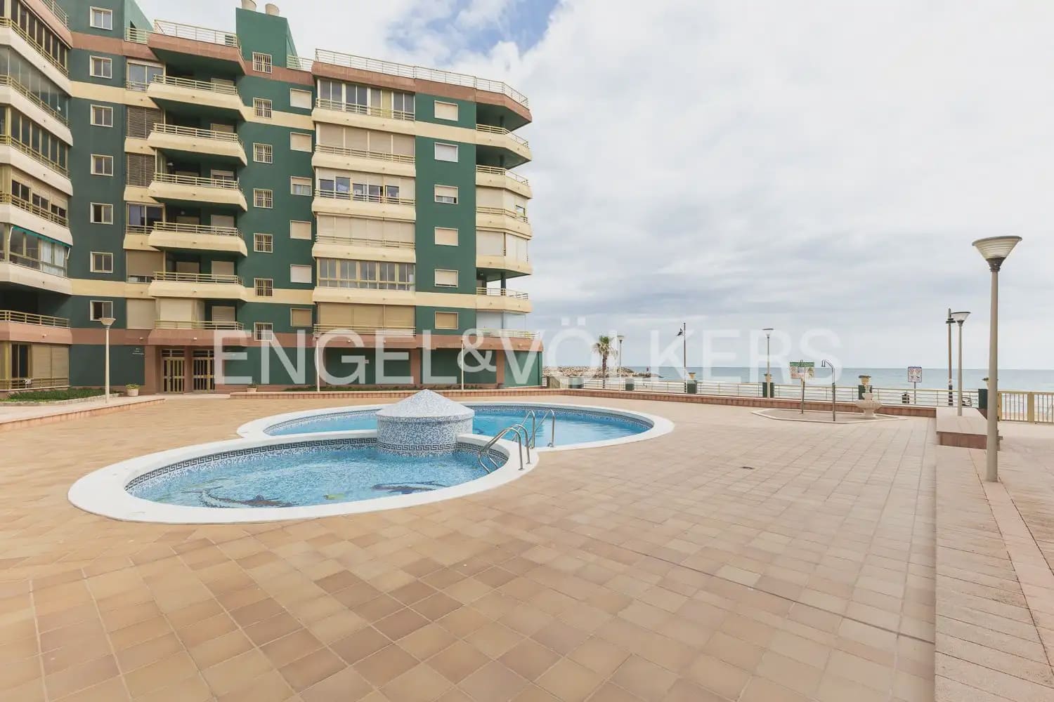 3 bedroom Flat for sale in Sueca with pool - € 230,000 (Ref: 9897496)
