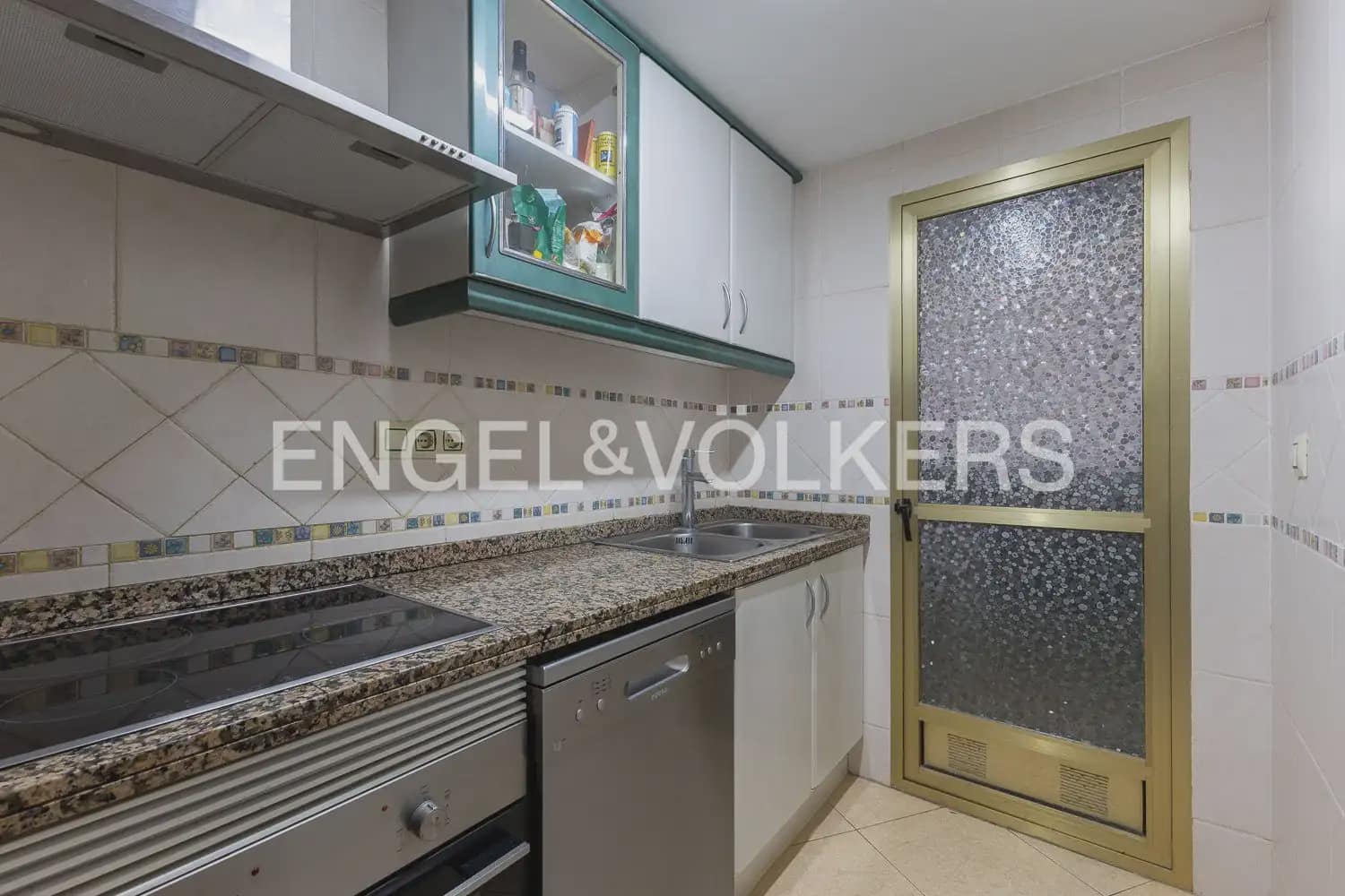 3 bedroom Flat for sale in Sueca with pool - € 230,000 (Ref: 9897496)
