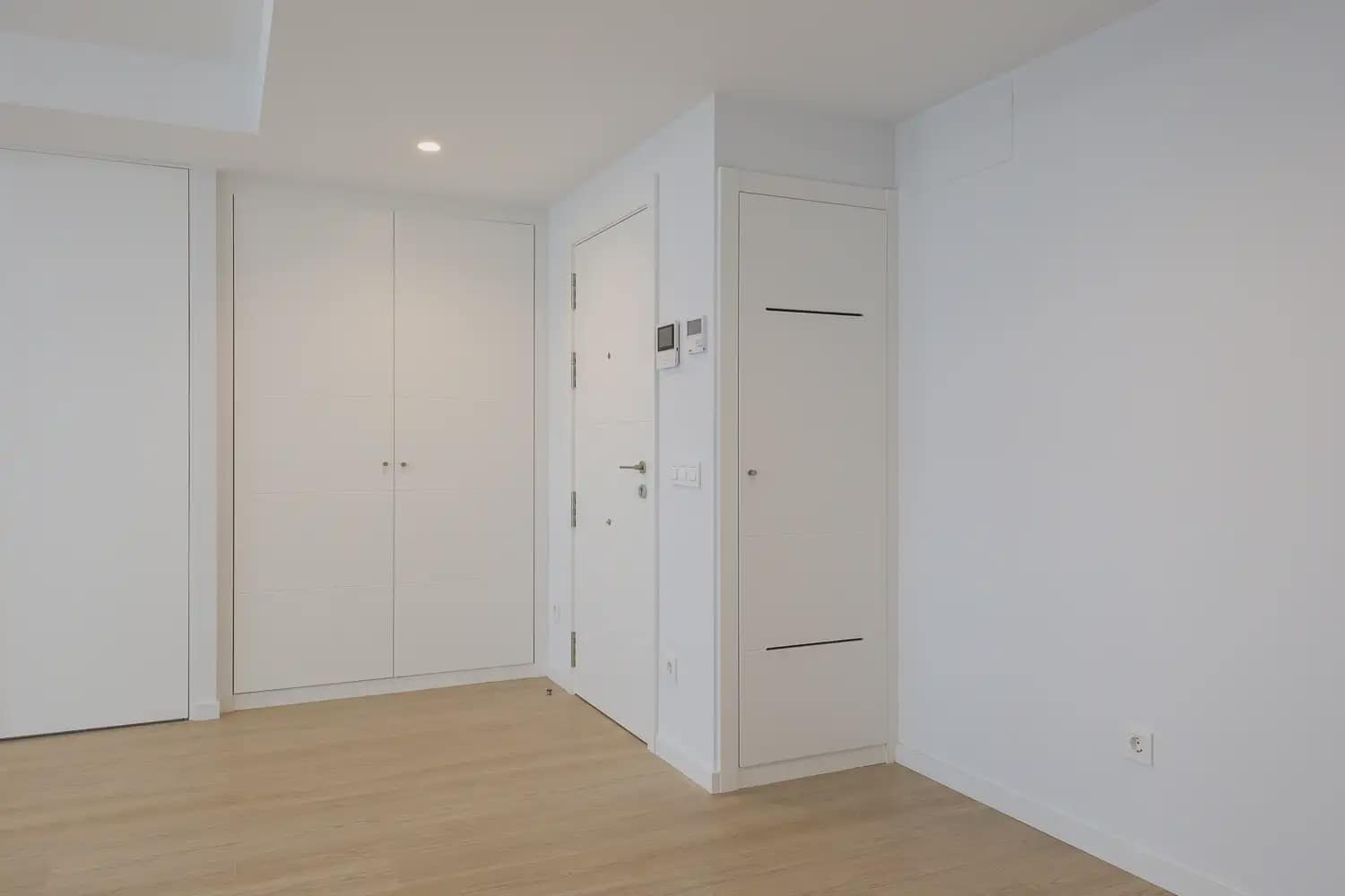 2 bedroom Flat for rent in Denia with pool garage - € 1,175 (Ref: 9897497)