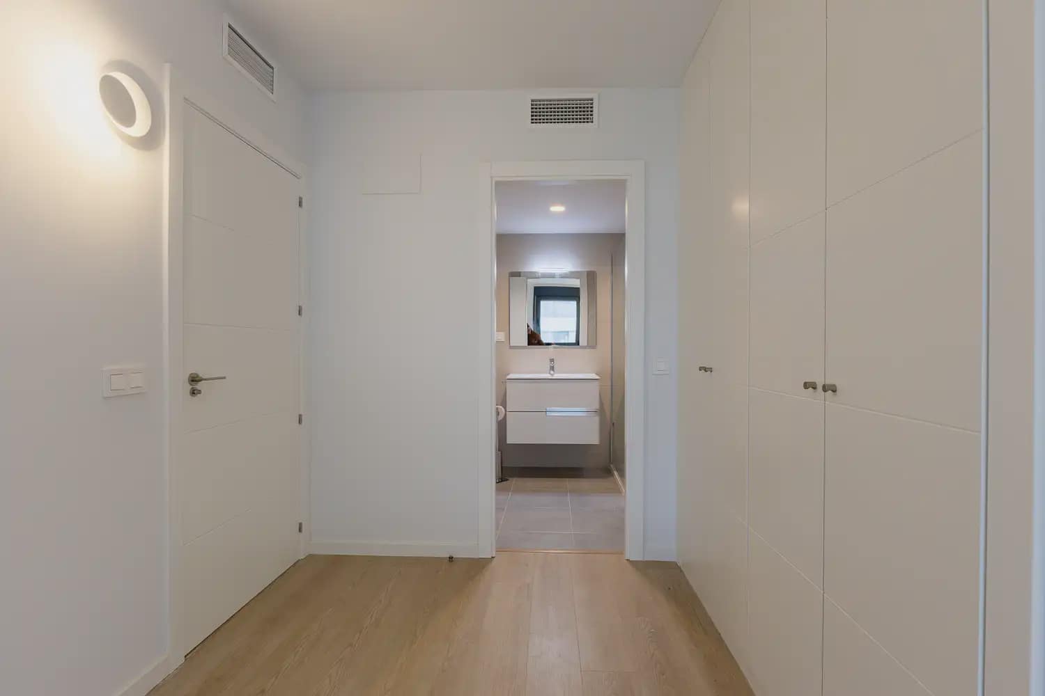 2 bedroom Flat for rent in Denia with pool garage - € 1,175 (Ref: 9897497)