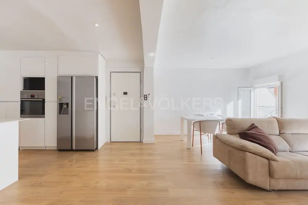 2 quarto Apartamento para arrendar em Valencia cidade - 1 690 € (Ref: 9897498)