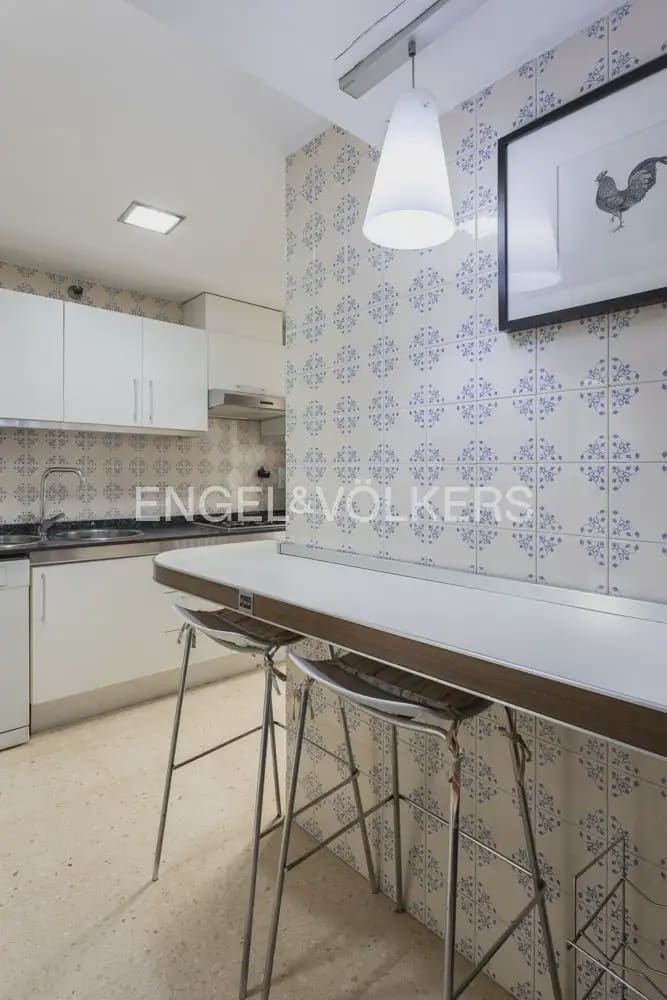 3 sypialnia Mieszkanie do wynajęcia w Miasto Walencja z garażem - 2 000 € (Ref: 9897500)