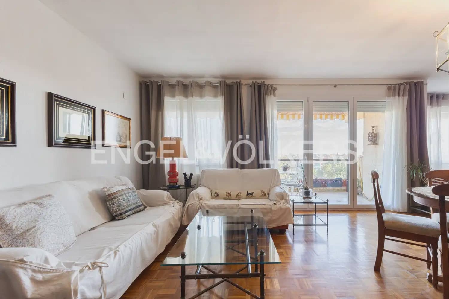 3 sypialnia Mieszkanie do wynajęcia w Miasto Walencja z garażem - 2 000 € (Ref: 9897500)