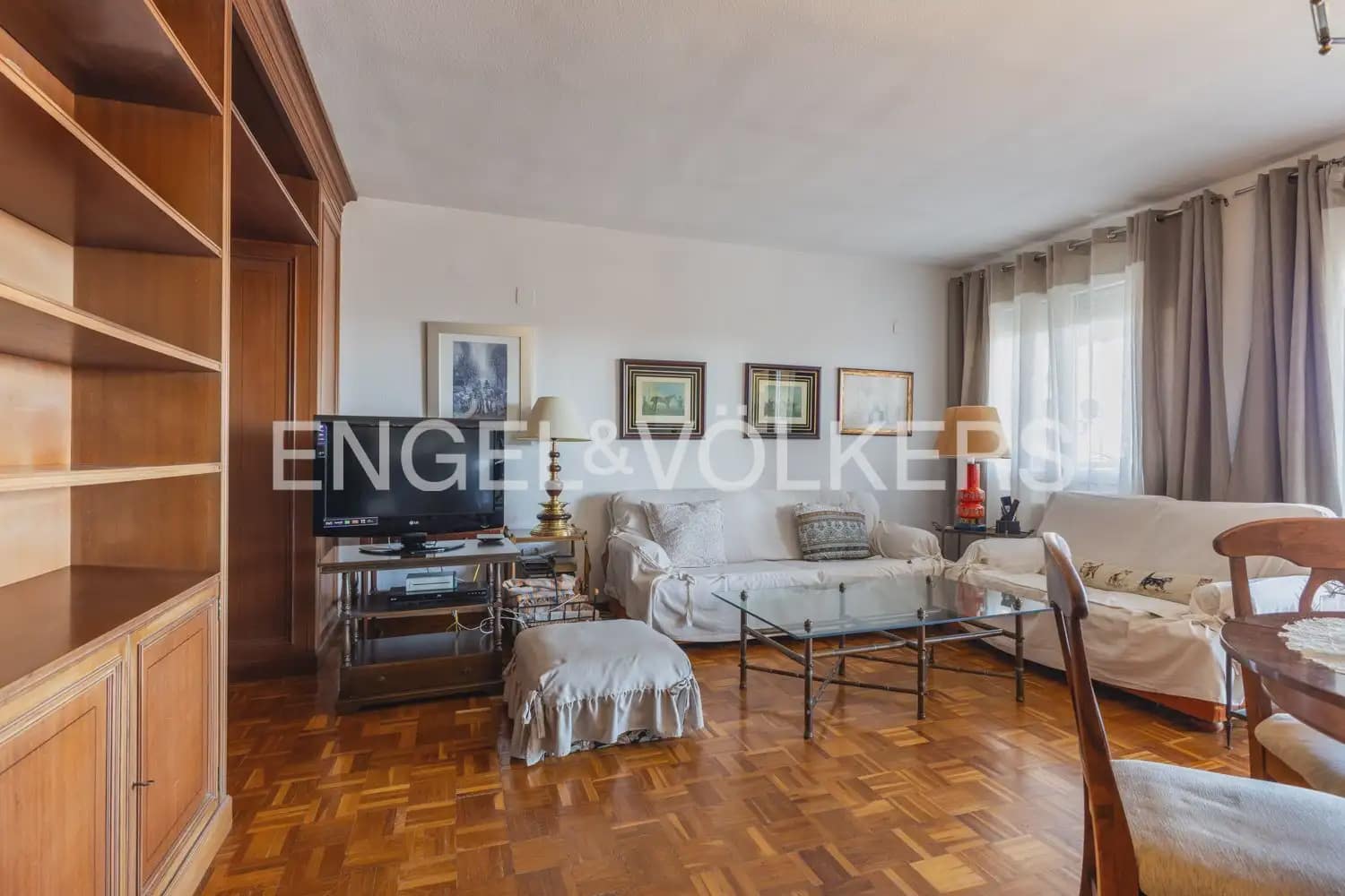 3 sypialnia Mieszkanie do wynajęcia w Miasto Walencja z garażem - 2 000 € (Ref: 9897500)