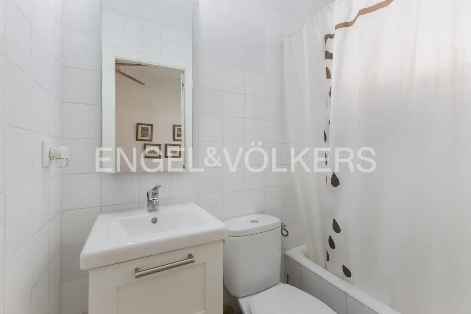 3 sypialnia Mieszkanie do wynajęcia w Miasto Walencja z garażem - 2 000 € (Ref: 9897500)