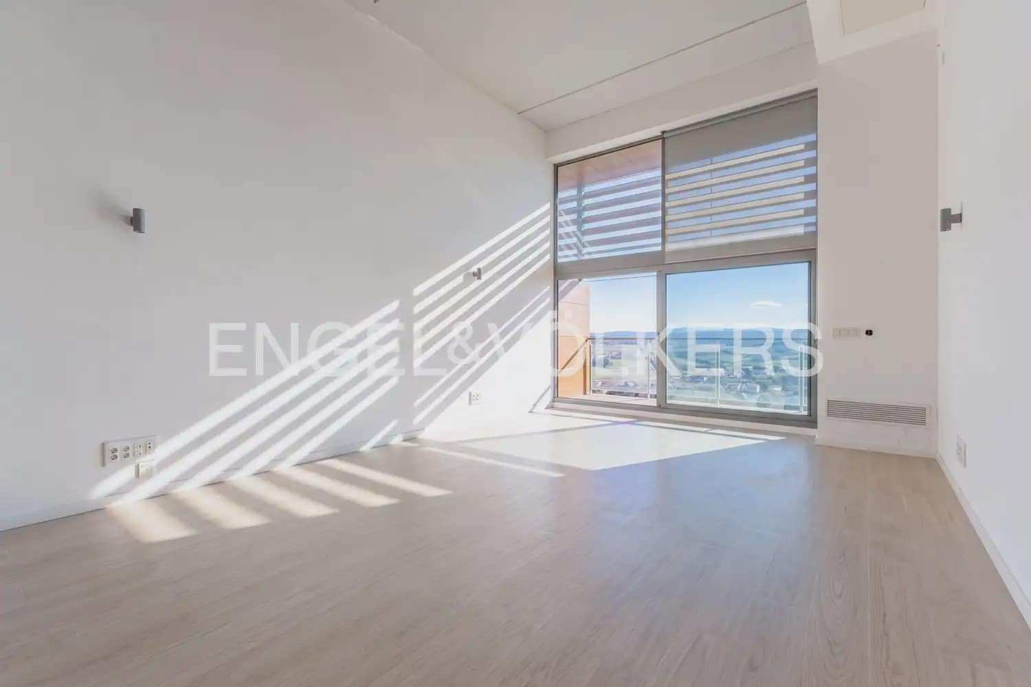 1 slaapkamer Flat te huur in Xirivella met zwembad garage - € 1.200 (Ref: 9897502)