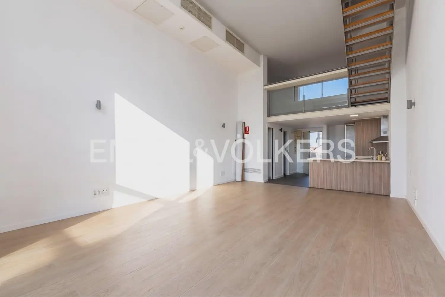 1 slaapkamer Flat te huur in Xirivella met zwembad garage - € 1.200 (Ref: 9897502)