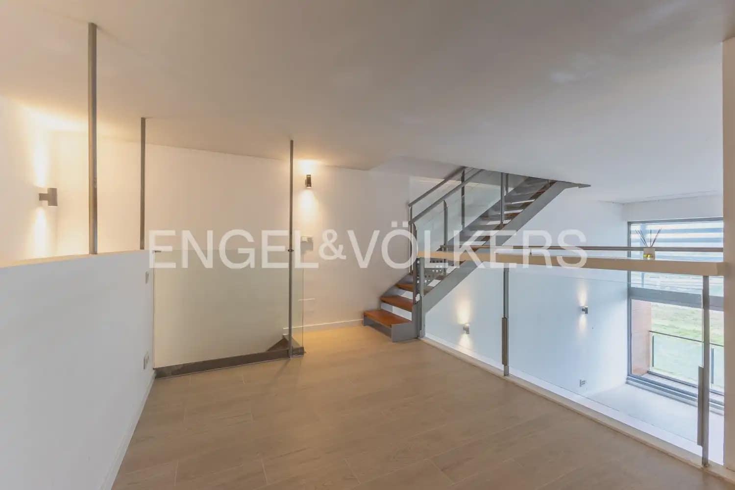 1 slaapkamer Flat te huur in Xirivella met zwembad garage - € 1.200 (Ref: 9897502)