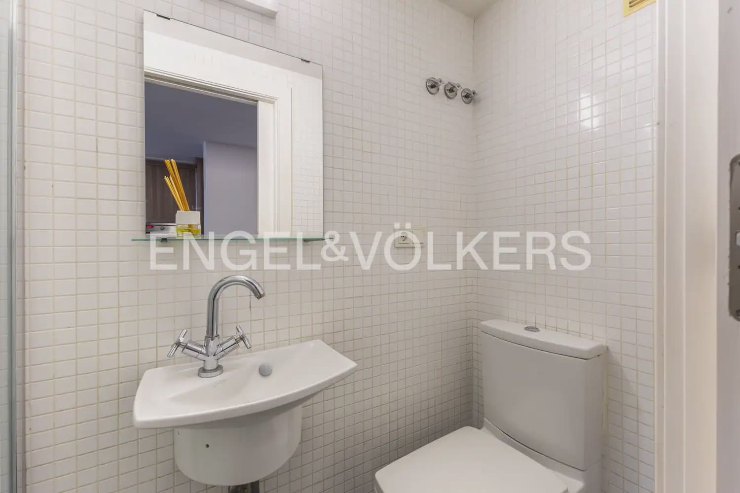 1 slaapkamer Flat te huur in Xirivella met zwembad garage - € 1.200 (Ref: 9897502)