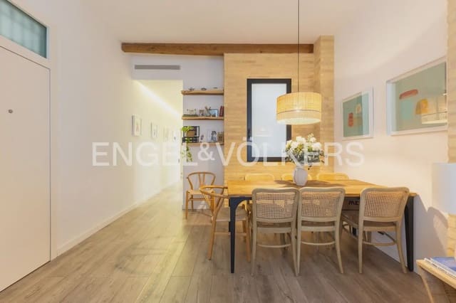 2 bedroom Flat for sale in La Gran Via, Valencia city - € 530,000 (Ref: 9897505)