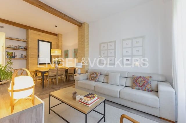 2 bedroom Flat for sale in La Gran Via, Valencia city - € 530,000 (Ref: 9897505)