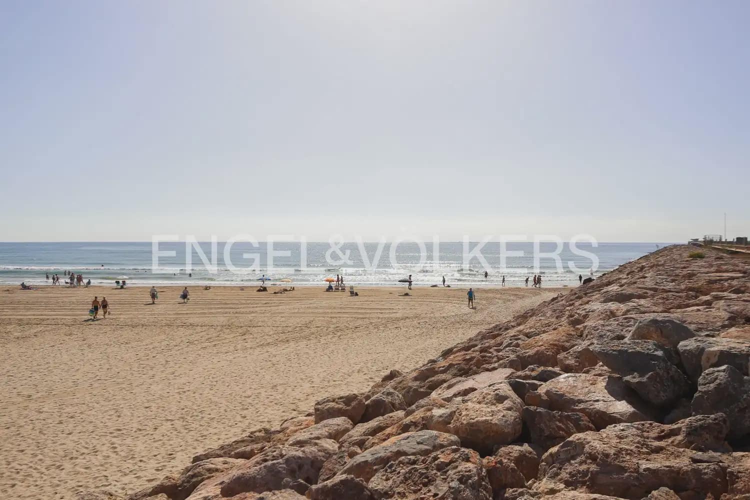 2 bedroom Flat for rent in Sagunto / Sagunt - € 820 (Ref: 9897508)
