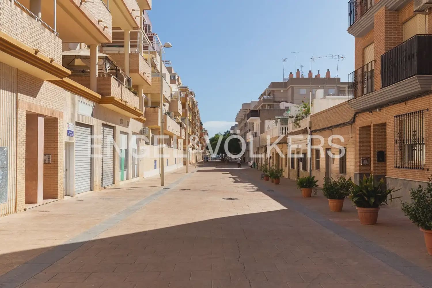 2 bedroom Flat for rent in Sagunto / Sagunt - € 820 (Ref: 9897508)