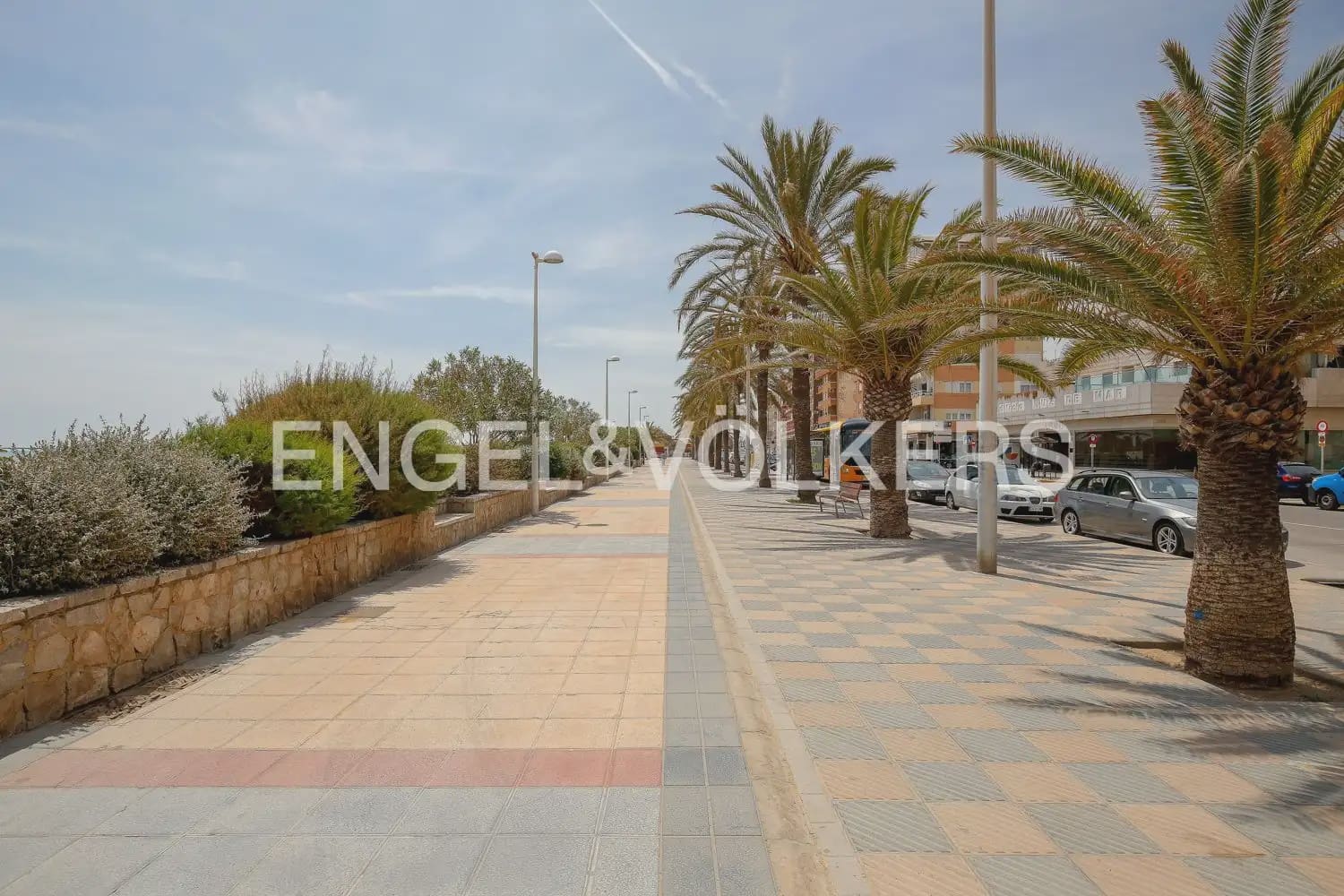 2 bedroom Flat for rent in Sagunto / Sagunt - € 820 (Ref: 9897508)