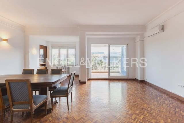 4 makuuhuone Asunto vuokrattavana paikassa La Gran Via, Valencia kaupunki mukana 
autotalli - 2 500 € (Ref: 9897509)