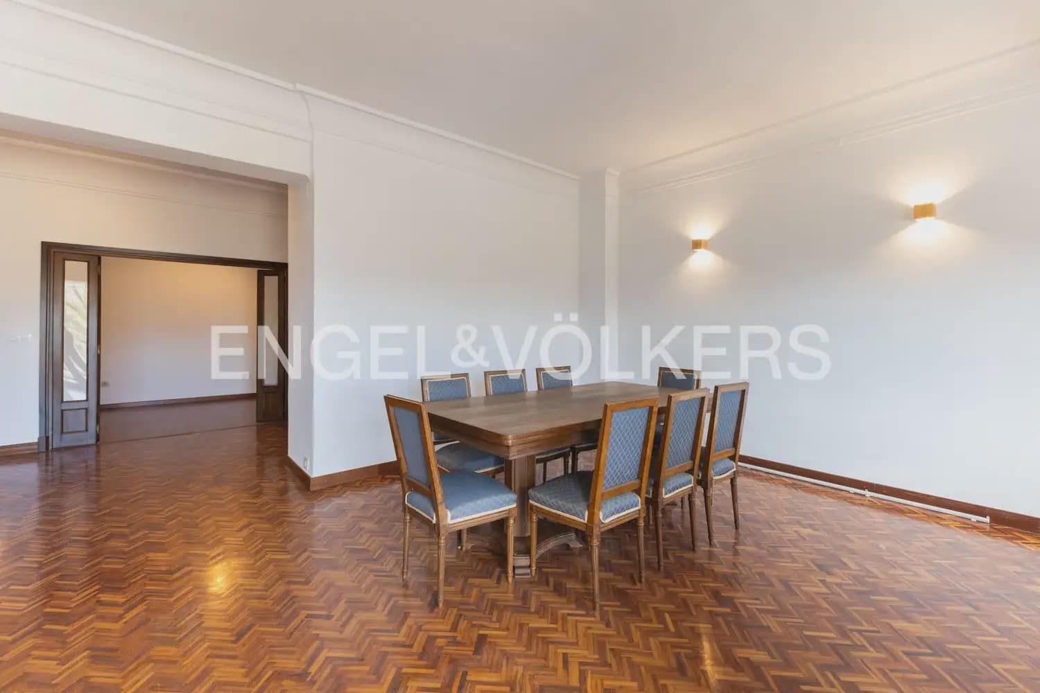 4 Zimmer Wohnung zu vermieten in Valencia Stadt mit Garage - 2.500 € (Ref: 9897509)