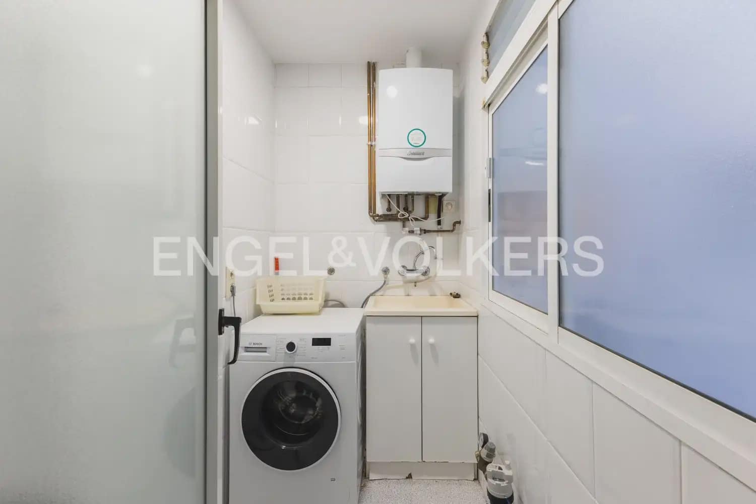 4 Zimmer Wohnung zu vermieten in Valencia Stadt mit Garage - 2.500 € (Ref: 9897509)