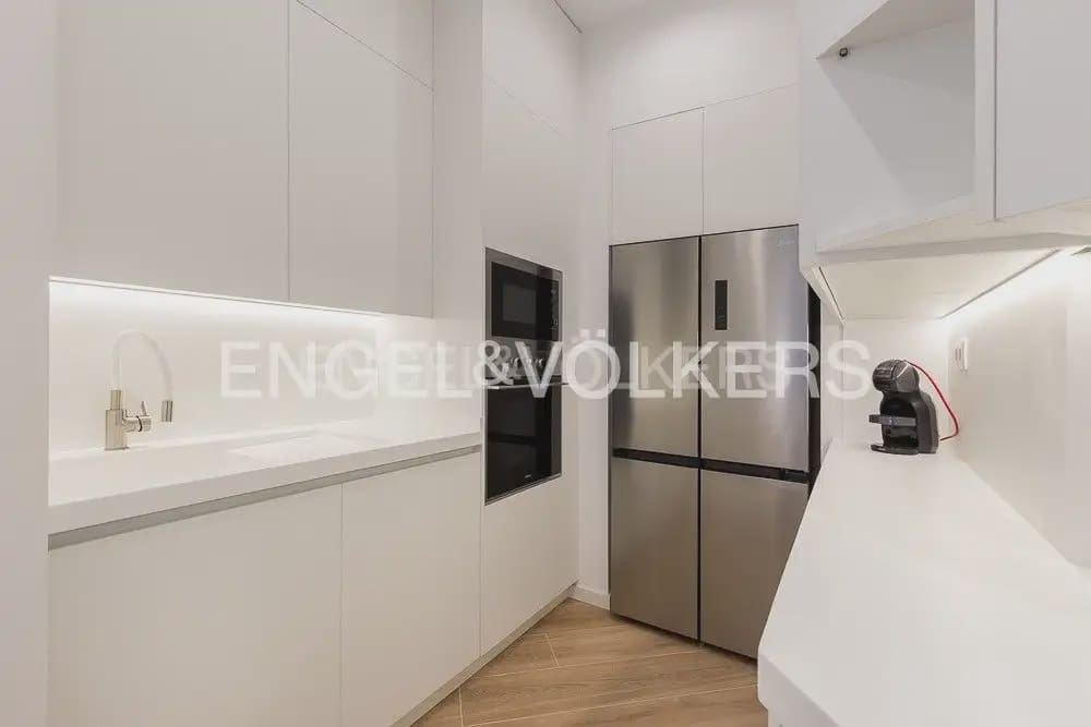 3 Zimmer Wohnung zu vermieten in Valencia Stadt - 3.900 € (Ref: 9897510)