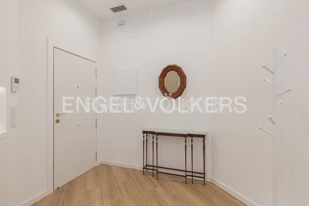 3 Zimmer Wohnung zu vermieten in Valencia Stadt - 3.900 € (Ref: 9897510)