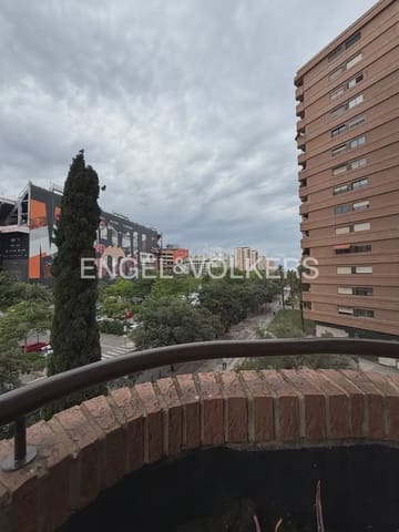4 Zimmer Wohnung zu vermieten in Mestalla, València Stadt - 2.400 € (Ref: 9897513)