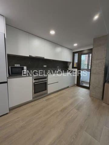 4 Zimmer Wohnung zu vermieten in Mestalla, València Stadt - 2.400 € (Ref: 9897513)