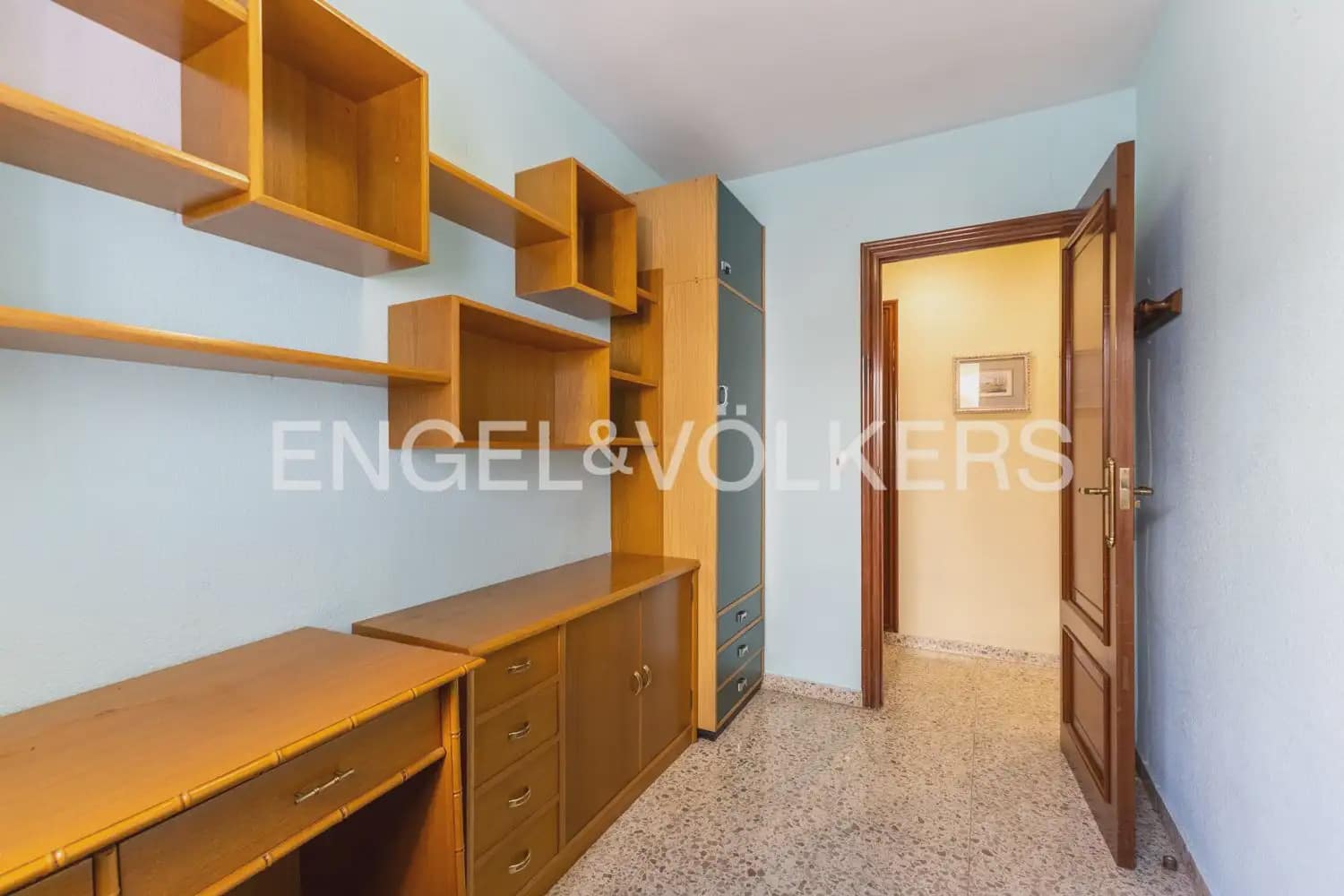 4 slaapkamer Flat te koop in Valencia stad - € 350.000 (Ref: 9897514)