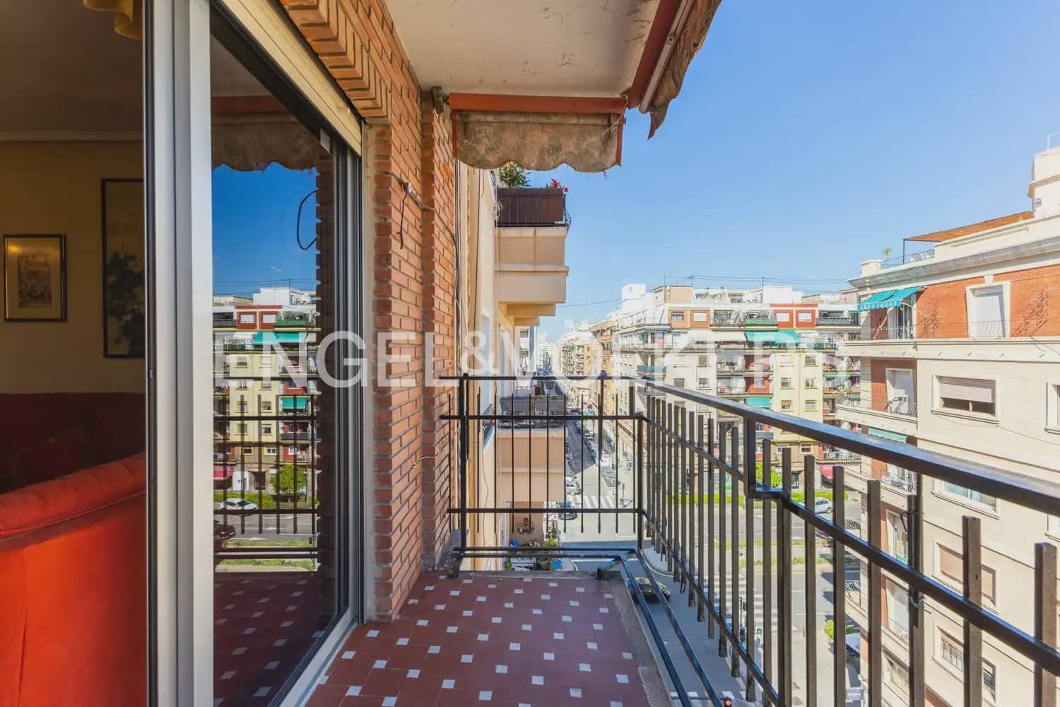 4 slaapkamer Flat te koop in Valencia stad - € 350.000 (Ref: 9897514)