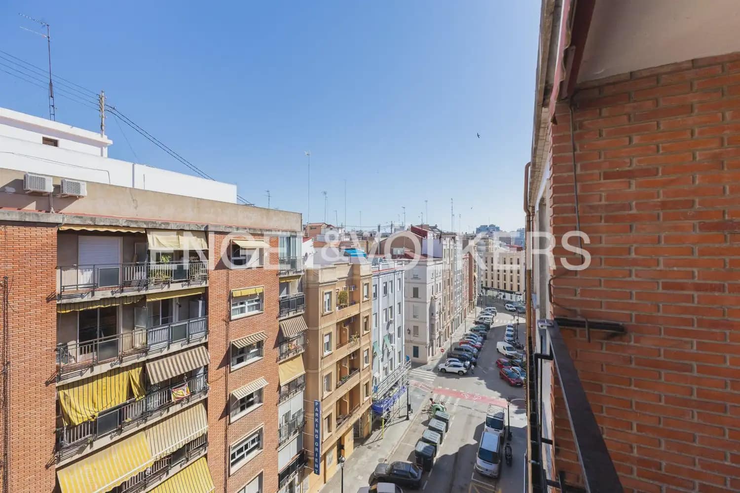 4 slaapkamer Flat te koop in Valencia stad - € 350.000 (Ref: 9897514)