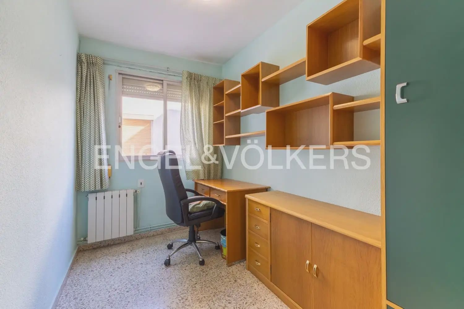 4 slaapkamer Flat te koop in Valencia stad - € 350.000 (Ref: 9897514)