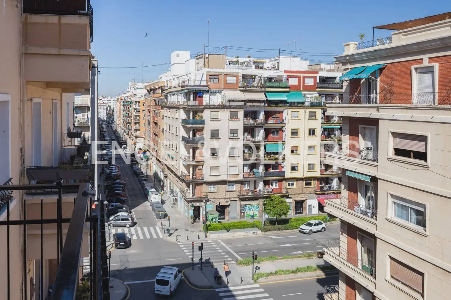 4 slaapkamer Flat te koop in Valencia stad - € 350.000 (Ref: 9897514)