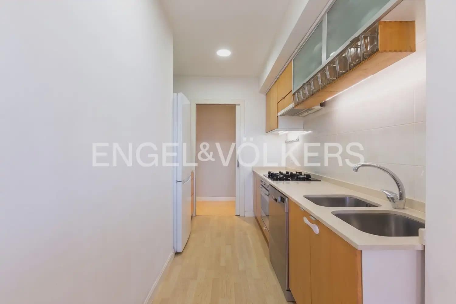 2 sovrum Lägenhet till salu i Valencia stad med garage - 355 000 € (Ref: 9897517)